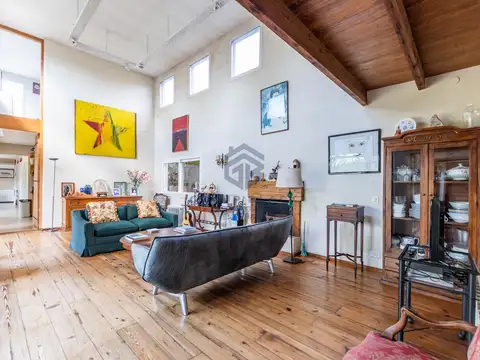 Venta casa 6 ambientes Los Sauces 1760 m2