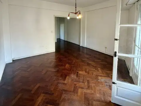 DEPARTAMENTO DE 3 AMBIENTES GRANDES AL FRENTE