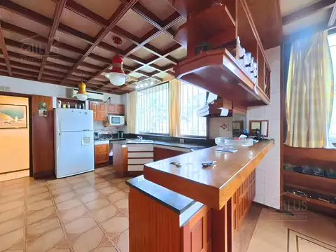 Departamento en Venta en Devoto ( Asunción al  3600) de 5 amb