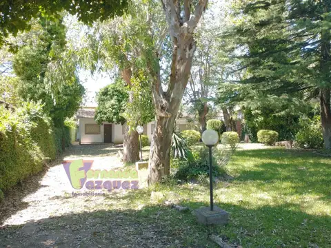 2 Casas en Lote Parquizado 15x40