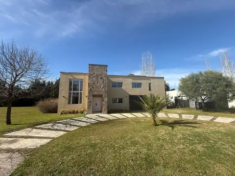 Casa en Venta en El Cardal 1, USD 250.000