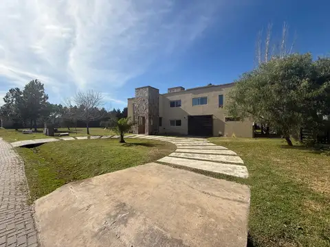 Casa en Venta de 4 dormitorios