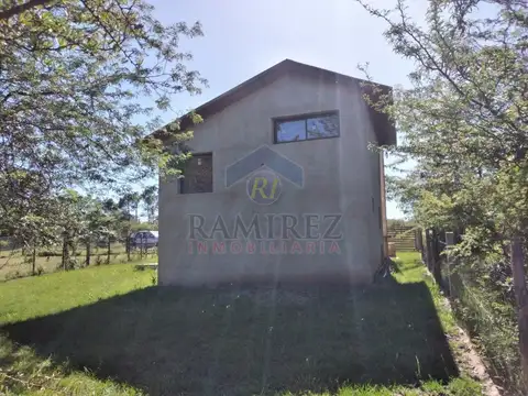 Casa 2 ambientes con 1 baño