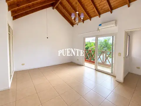 Casa en Venta al Oeste
