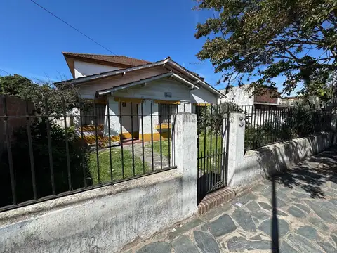 Casa - Centro (Moreno)