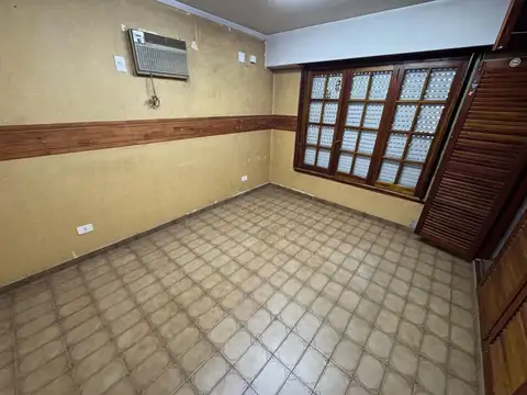 Casa - Centro (Moreno)