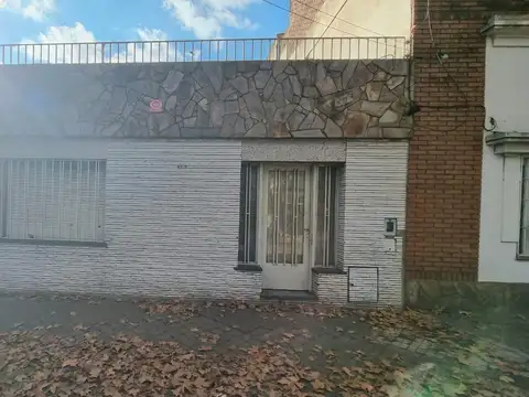 Casa en Alquiler en Echesortu, $ 900.000