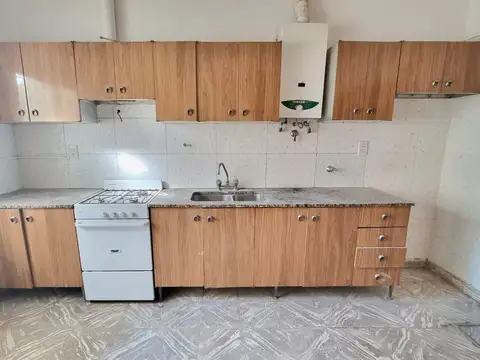 Casa en Alquiler con 1 cochera