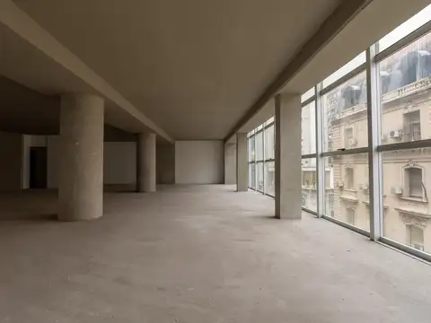 Alquiler - Excelente Oficina en Retiro con Amenities y Cochera