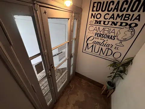 Depto Tipo Casa 4 ambientes con 2 baños