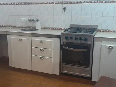 Depto Tipo Casa en Alquiler de 3 ambientes