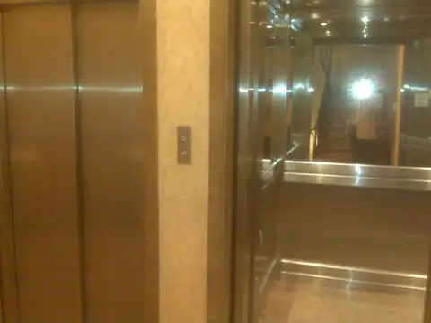 Oficina 4 ambientes con 2 baños