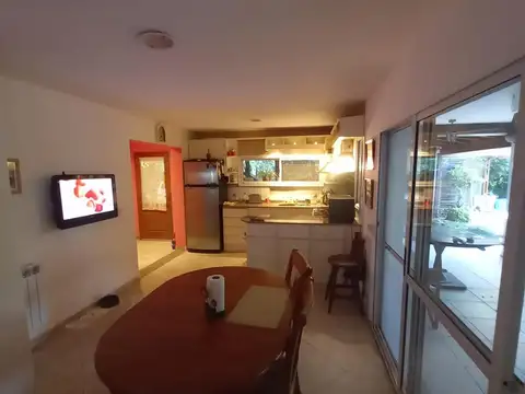 Casa en Venta con 5 cocheras