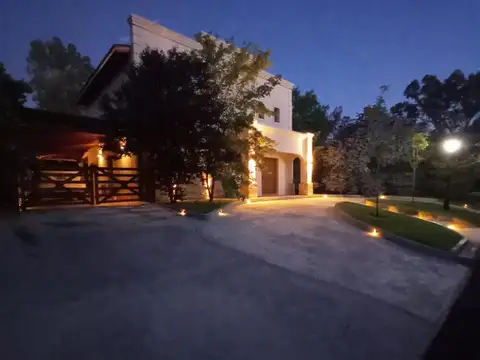 Casa en Venta en Fincas Del Lago, USD 280.000