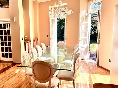 Casa en Alquiler de 4 dormitorios