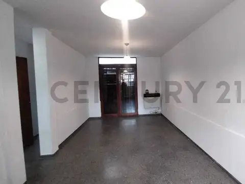 San Francisco de Asís 3300, Piso 0