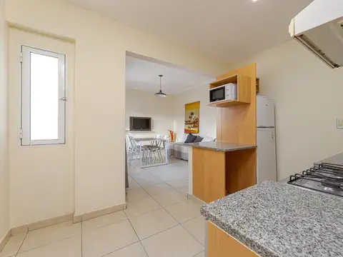 Departamento en Venta en Lisandro De La Torre, USD 49.000