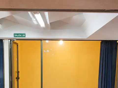 Alquiler Local comercial en Galería Kineret sobre Av. Rivadavia – Excelente ubicación comercial