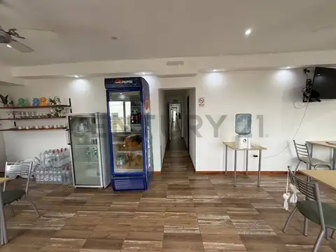 Complejo de 10 cabañas | 4.000 m² de terreno  en ruta 5 KM 450 (Trenque Lauquen)