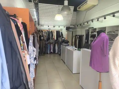 VENTA FONDO DE COMERCIO INDUMENTARIA SOBRE CABILDO