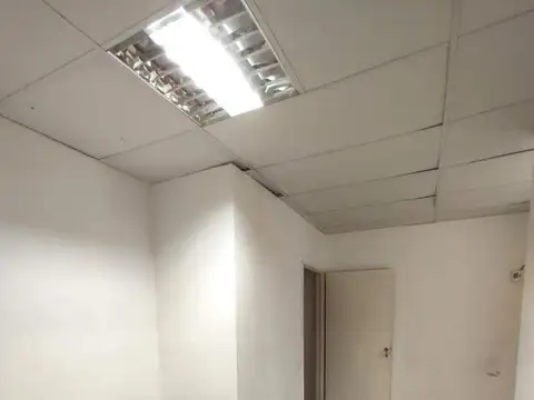 Florida y Mitre - Piso completo de oficinas  - 418 m2 totales - Posible Planta Libre