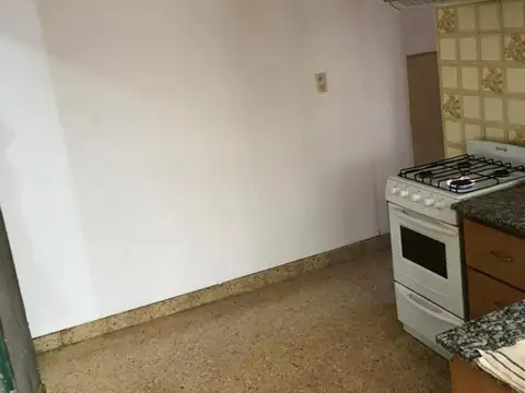Depto Tipo Casa en Venta en Banfield, USD 68.000