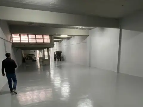Local en Alquiler en Parque Patricios, $ 6.800.000