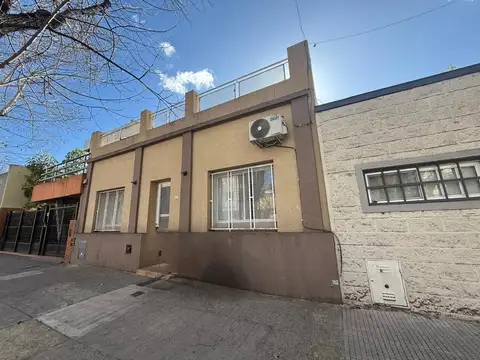 CASA de 5 ambientes I Gran Parque I Quincho con Parrilla I