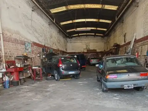 ALQUILER LOCAL - TALLER MECÁNICO - GALPÓN