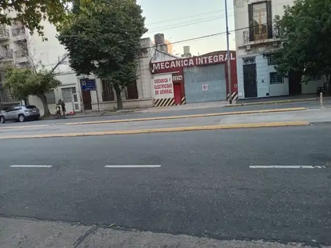 Local en Alquiler en Parque Patricios, $ 3.200.000