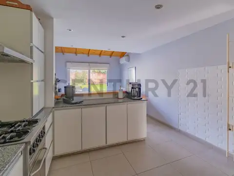 VENTA CASA 4 AMBIENTES CON PILETA COLINAS DE PERALTA RAMOS