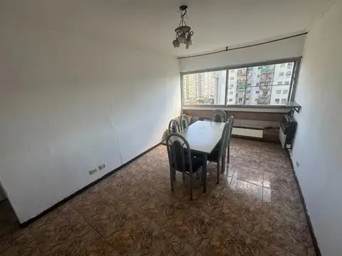 Venta Departamento 3 ambientes reciclado lindo - Lugano IyII Edificio 61