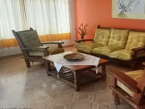 Chacra en Venta de 2,4 Hectáreas con una propiedad de 200metros cuadrados.