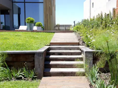 Casa en Venta en Albanueva, USD 2.100.000