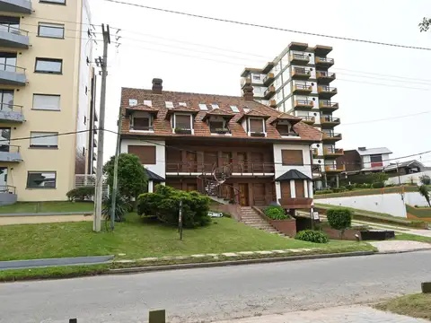 AV. 2 Y PASEO al 100