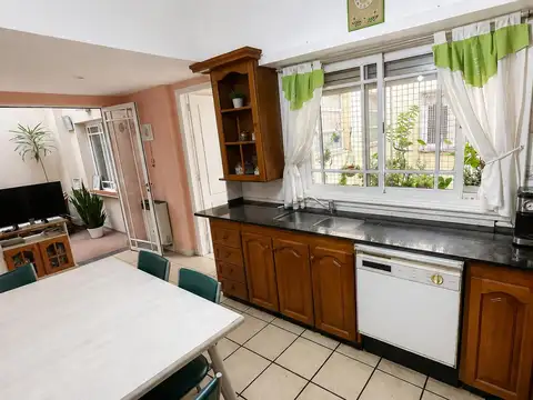Depto Tipo Casa en Venta 40 años