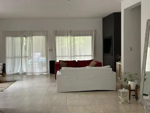 Casa en Venta en Santa Maria De Los Olivos, USD 285.000