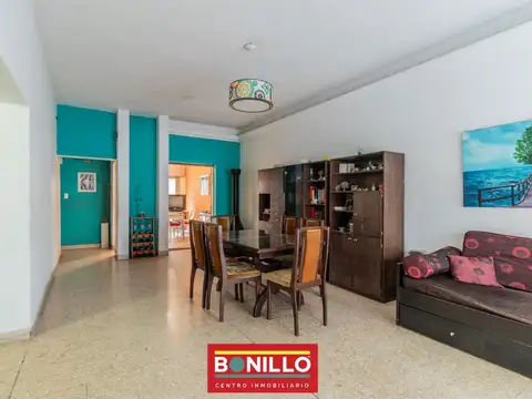 Casa 3 ambientes venta Agronomía
