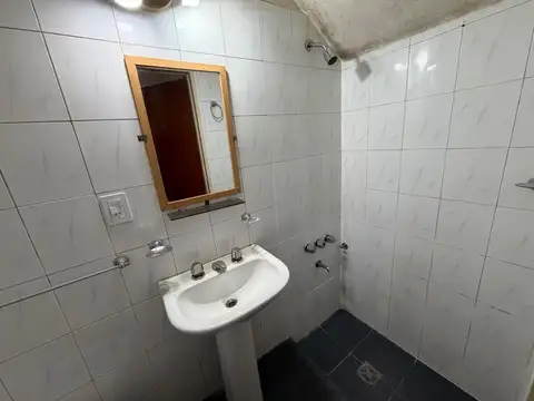 Depto Tipo Casa en Alquiler en Wilde, $ 500.000