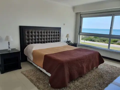 Departamento en Alquiler Temporal en Punta del Este, USD 12.500