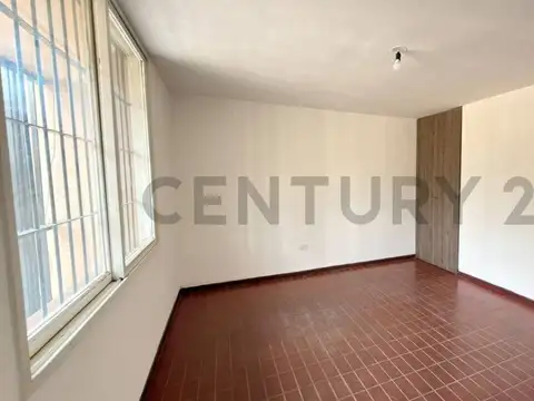 Oficina en Alquiler en Maipú, $ 850.000