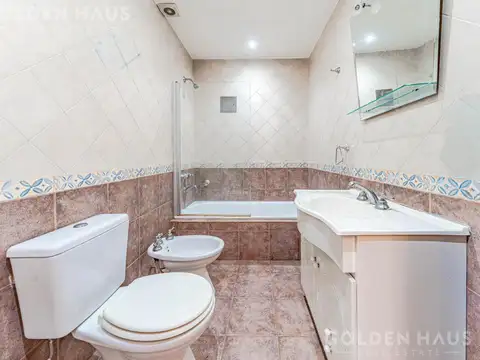 Depto Tipo Casa 4 ambientes con 2 baños