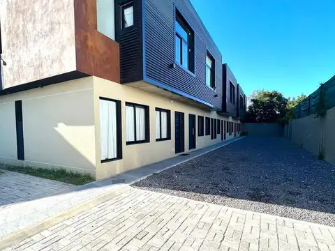 Depto Tipo Casa en Venta en Ituzaingo, USD 105.000
