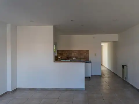 departamento duplex 3 ambientes en venta en lujan planta baja con patio y cochera apto credito