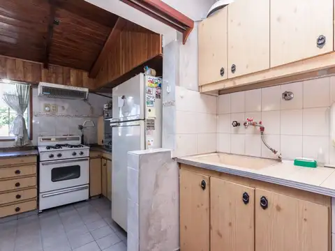 VENTA DE 2 CASAS EN BLOCK AMPLIO LOTE OPORTUNIDAD