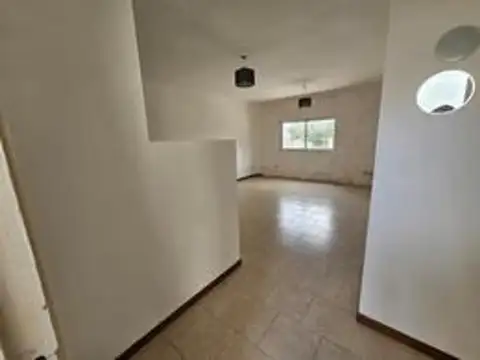 Depto Tipo Casa en Alquiler en Boulogne, $ 950.000