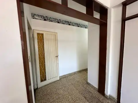 Departamento en Alquiler en Ramos Mejía, $ 850.000