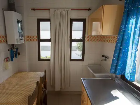 Simbad EL Marino 100, Piso 3