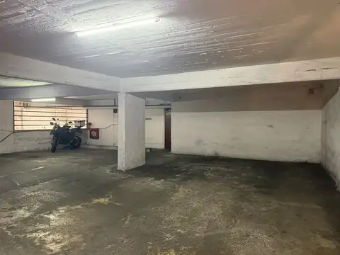 Cochera en alquiler para moto.