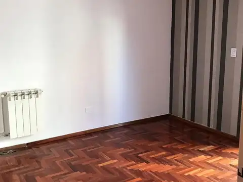 Departamento 10 ambientes con 3 baños